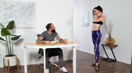 British masseuse Victoria Sunshine has sex while giving a nude massage