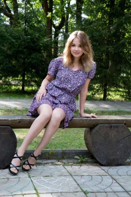 Glamorous Ukrainian Jeff Milton exposing every inch of her sexy body