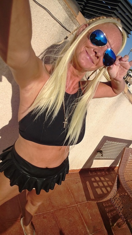 Natalie K XXX Natalie K