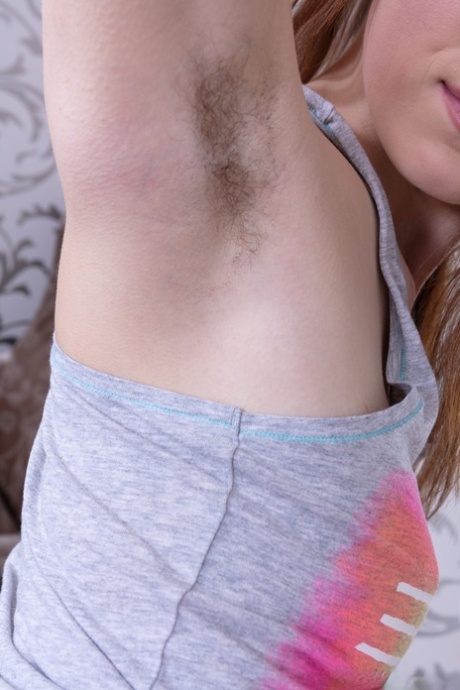 Amateur brunette Lian Ri strips down naked & shows her hairy body