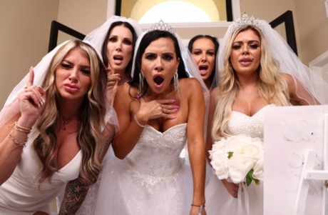 La sexy sposa Shay Sights e le sue co-mogli fanno sesso di gruppo nel giorno del loro matrimonio
