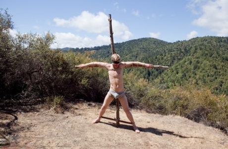 Men On Edge Logan Stevens
