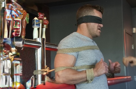 Men On Edge med Landon Conrad Naked Gallery