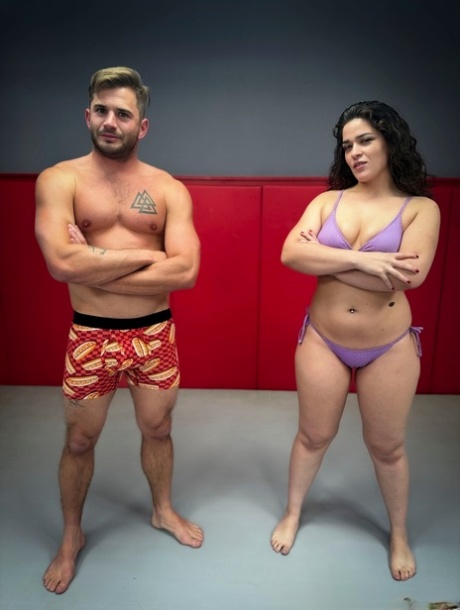 Femdom Victoria Voxxx gets a thorough dicking while wrestling a man