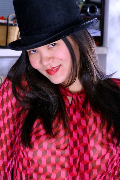 ATK Exotics performed by Sadie XXX Gallery
