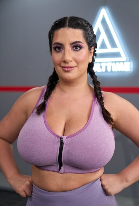 Futa World featuring Ember Snow, Nicole Aria, Sarah Arabic Hot Images