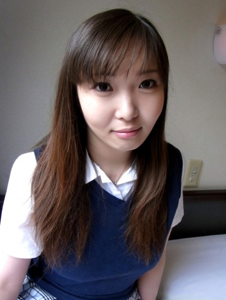 College Uniform performed by Haruka Ohsawa Naked Gallery