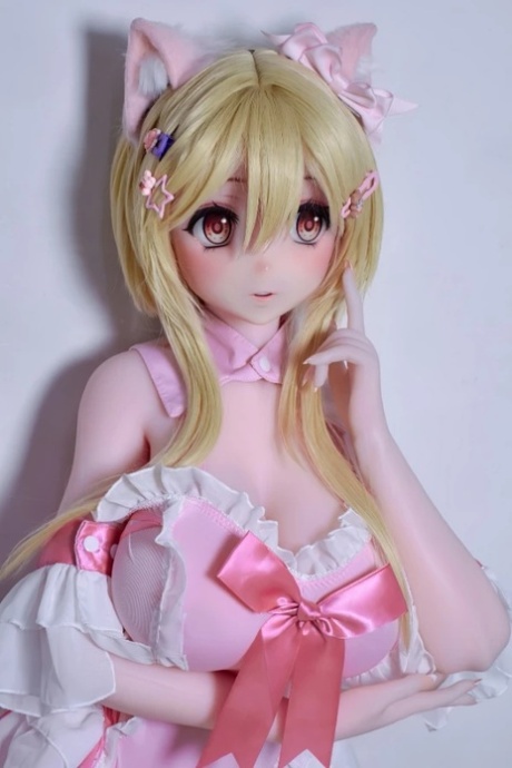 Mai Love Doll XXX Photos
