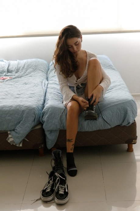 Zishy performed by Nora Hernando Sex Pictures