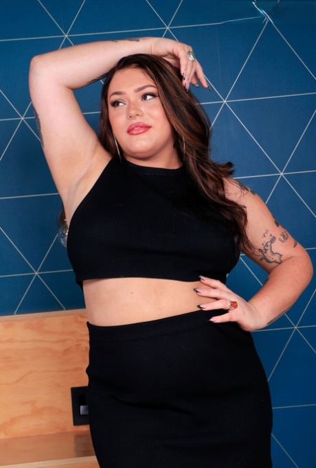 TGirl BBW starring TGirl BBW XXX Porn Pics