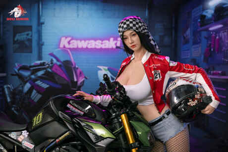 KanaDoll Naked Images