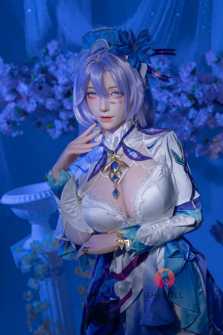 Sex Doll Queen Hot Images