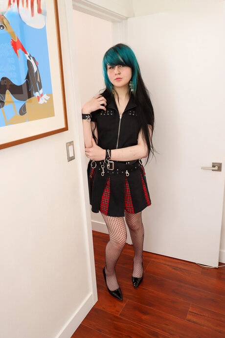 Grooby Girls featuring Susie Agnew Sex Gallery