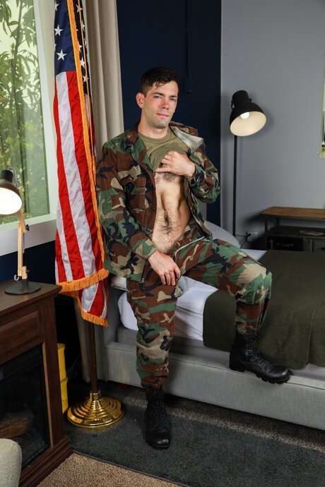 Active Duty performed by Damien King, Julian Brady Nude Gallery