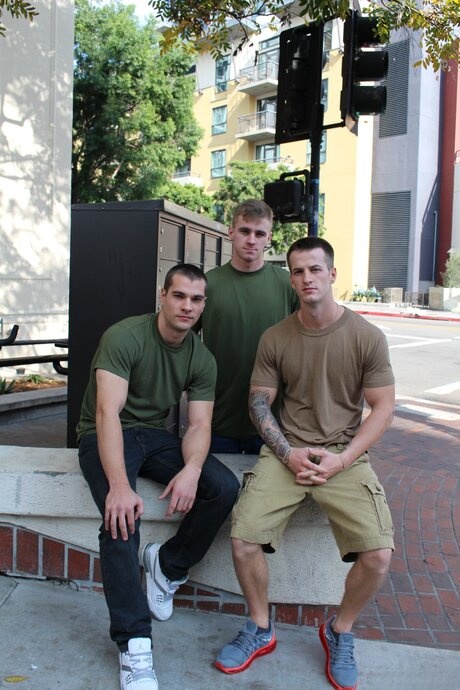 Active Duty featuring Princeton Price, Quentin Gainz Porn Photos
