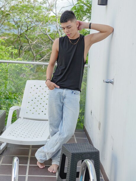 Boy Fun performed by Zach Torres Nude Pics